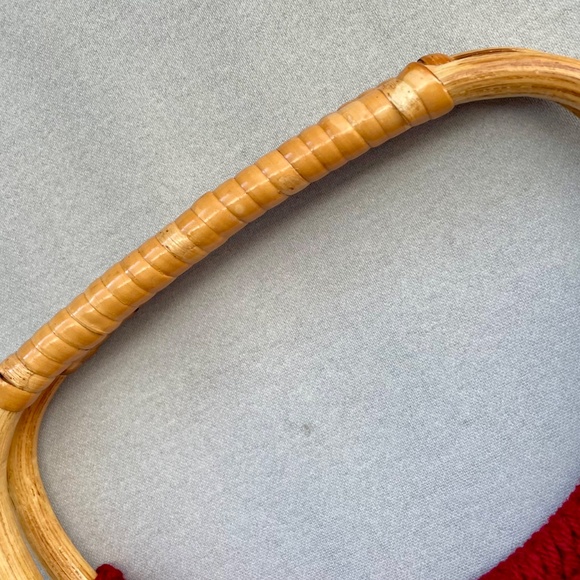 HANDCRAFTED RED KNIT PURSE HANDBAG BAG WOOD HANDLES FULLY LINED - Picture 4 of 10